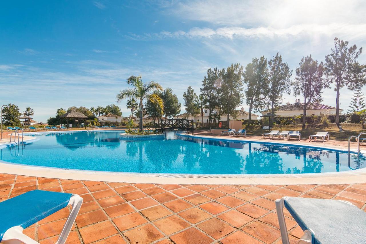 2258-Superb 1 Bedroom-Terrace And Sea View Castillo de Sabinillas المظهر الخارجي الصورة